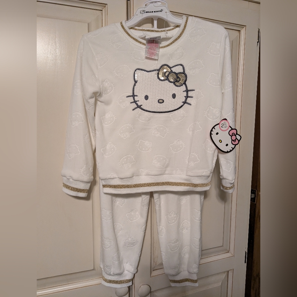 Sanrio Hello Kitty 2 Piece Creme Velour Jogger Set With Sequin Hello Kitty NWT